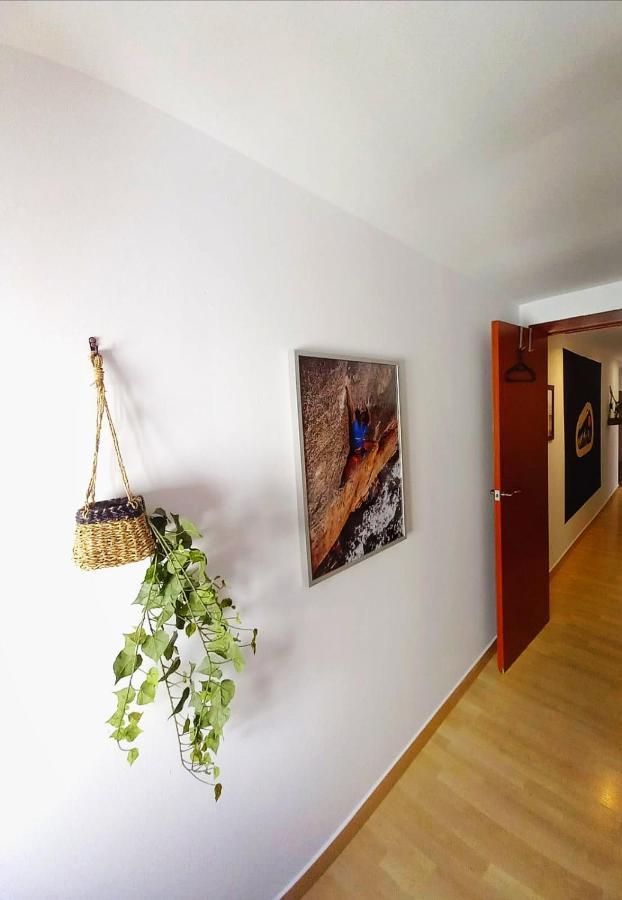 Cornu Karma Apartment Siuranella Cornudella de Montsant Bagian luar foto